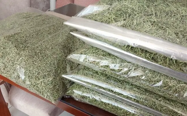 آویشن|خوردنی و آشامیدنی|اصفهان, برازنده|دیوار