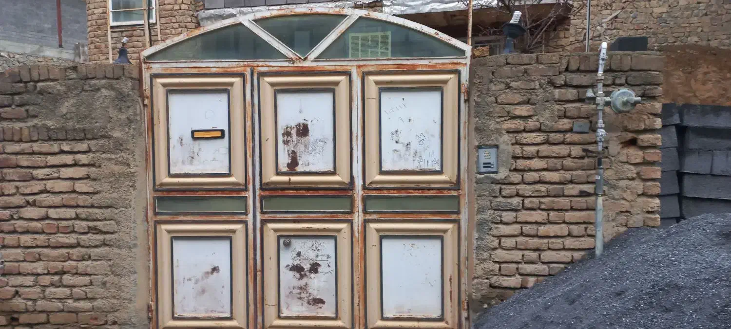 درب حیاط|مصالح و تجهیزات ساختمان|سنندج, |دیوار