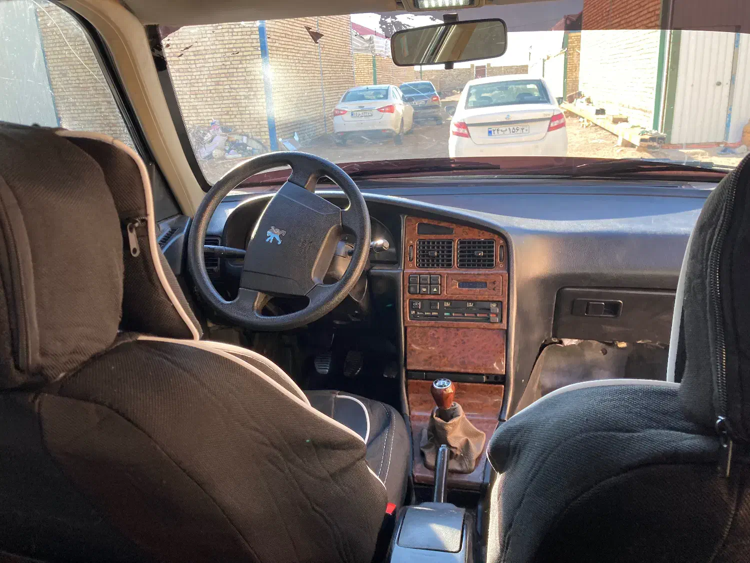 پژو پارس|خودرو سواری و وانت|اندیشه, اندیشه فاز ۳|دیوار