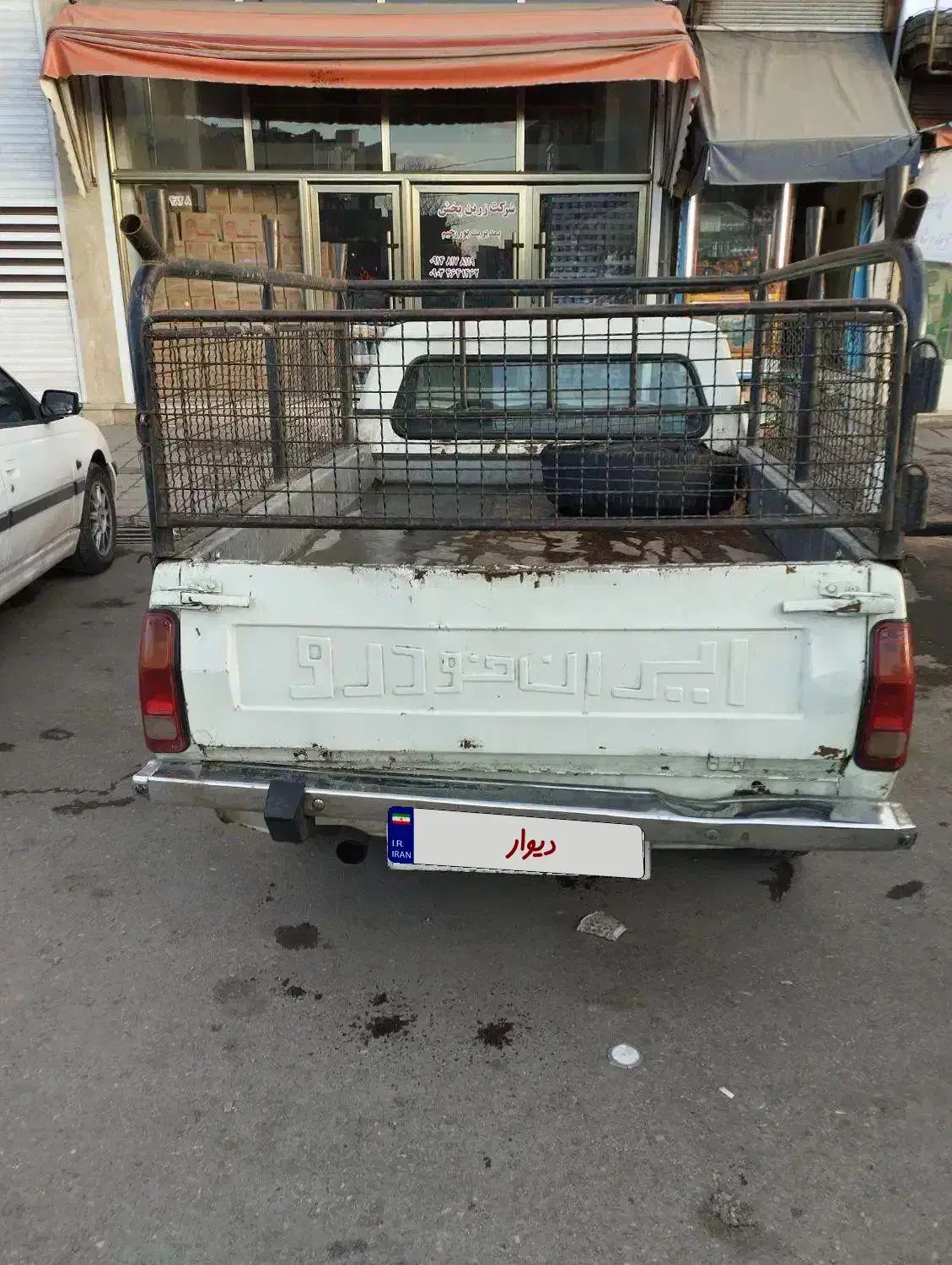 وانت مدل82|خودرو سواری و وانت|میاندوآب, |دیوار