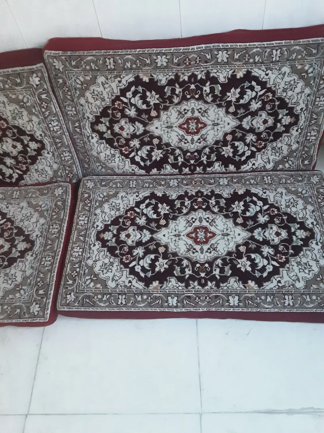 پشتی|پشتی|گلستان (تهران), |دیوار