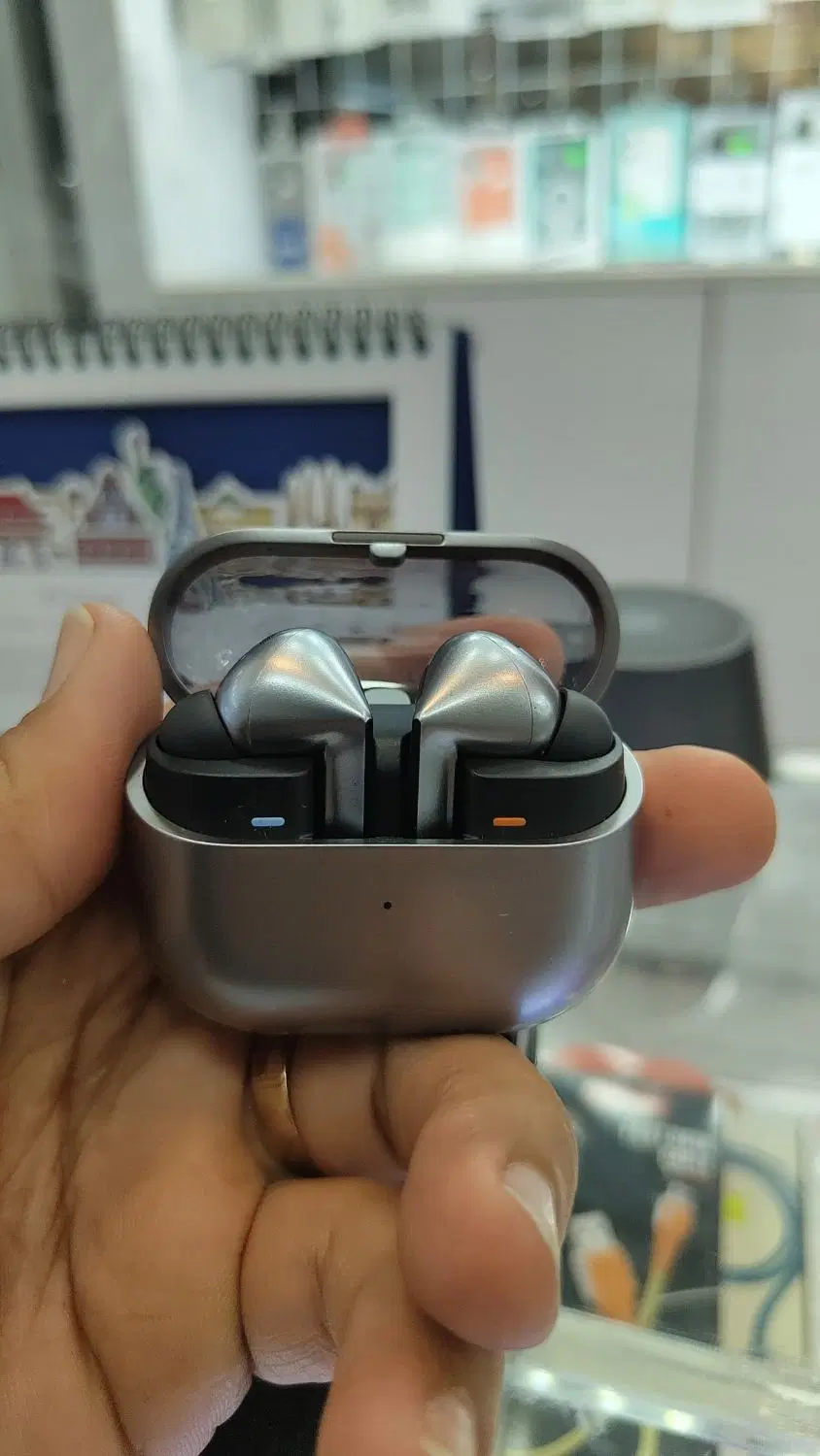 buds3pro samsung|لوازم جانبی موبایل و تبلت|بوشهر, |دیوار