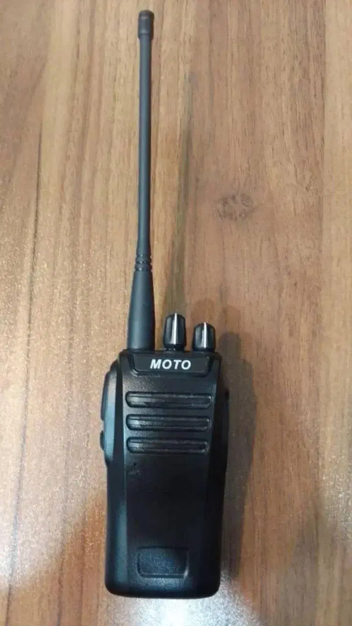 بیسیم MOTO R4|صوتی و تصویری|تنکابن, |دیوار