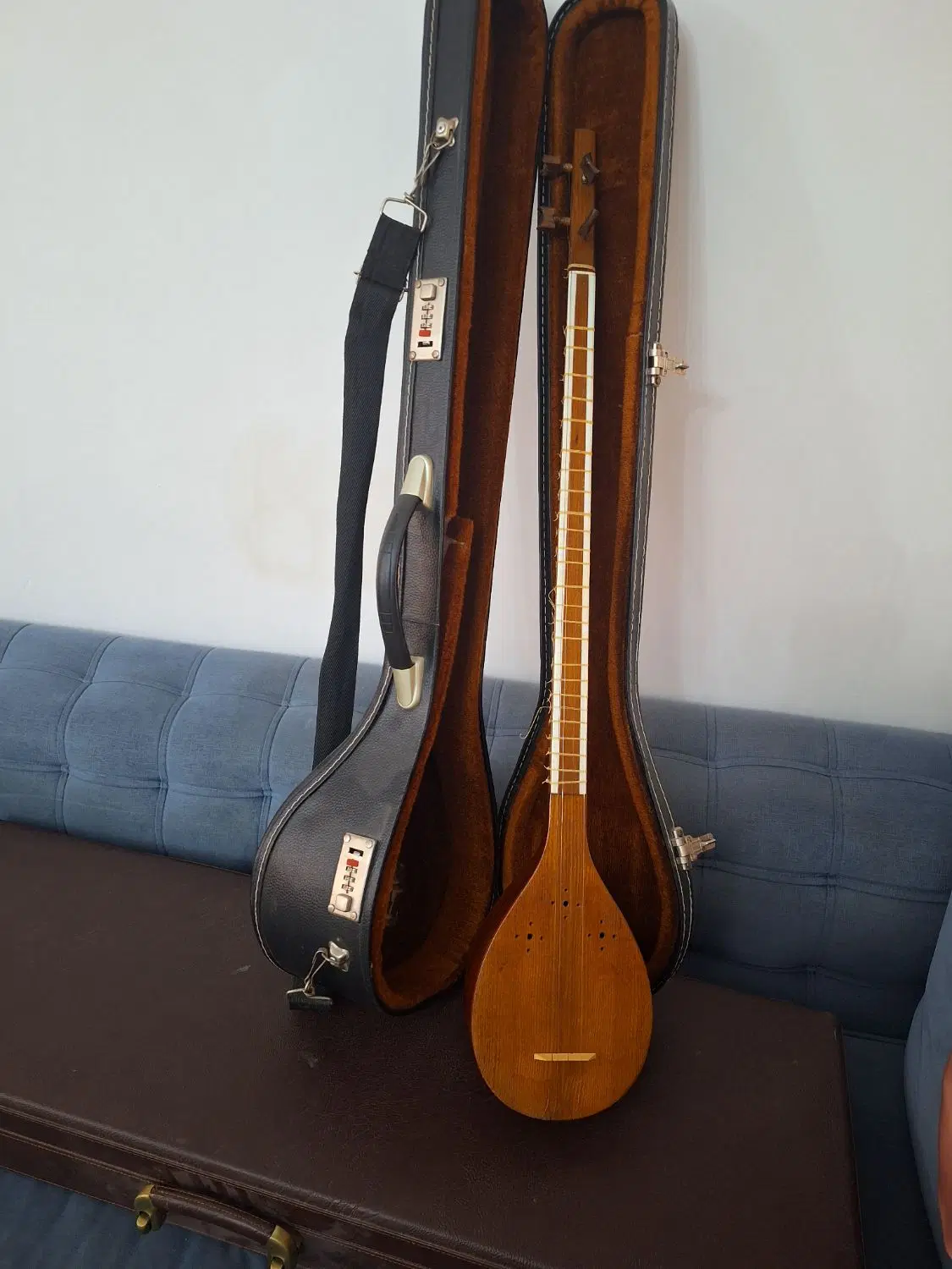 ستار|سازهای سنتی|گرمسار, |دیوار