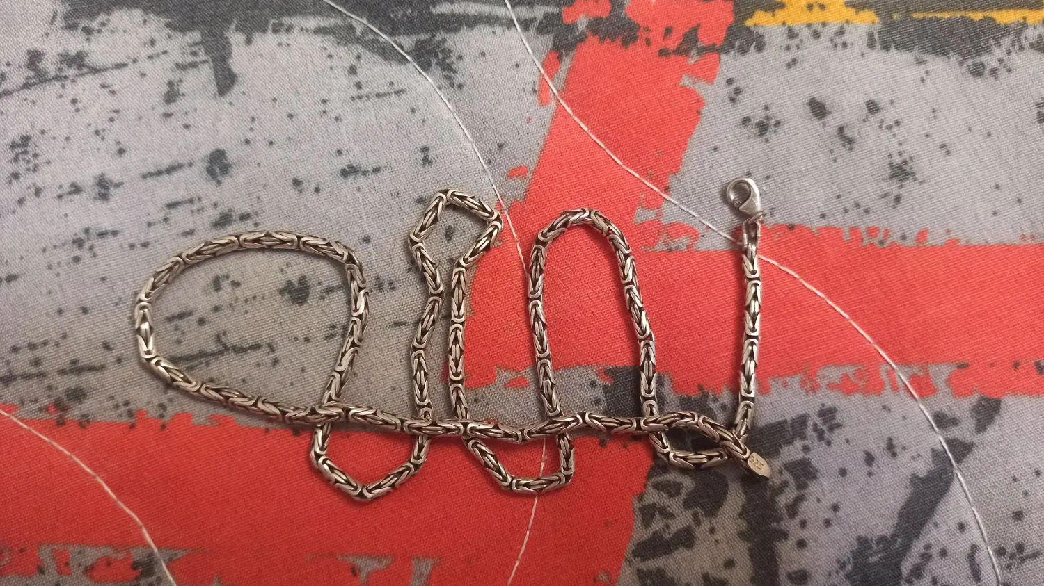 گردنبند|جواهرات|میبد, |دیوار