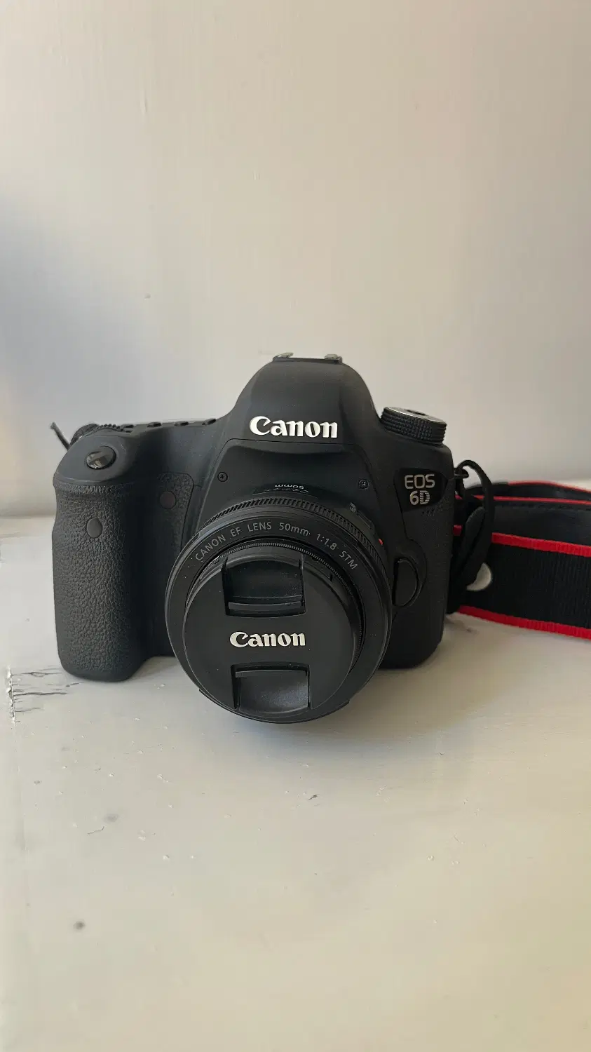 دوربین canon6Dهمراه دولنز|دوربین عکاسی و فیلم‌برداری|قزوین, |دیوار