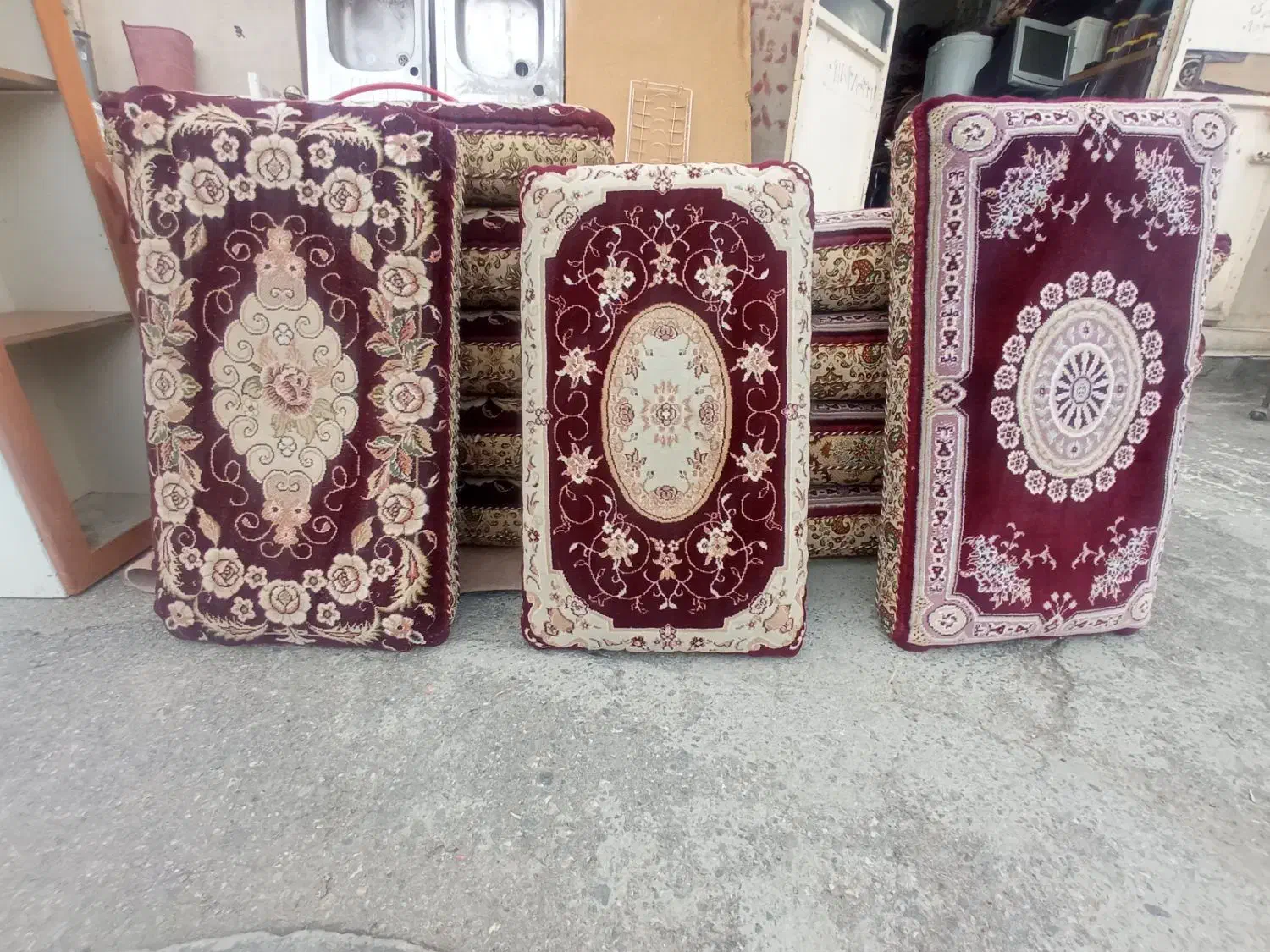 پشتی|پشتی|سنندج, |دیوار