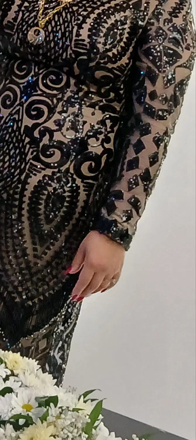 نونو|لباس|همدان, |دیوار