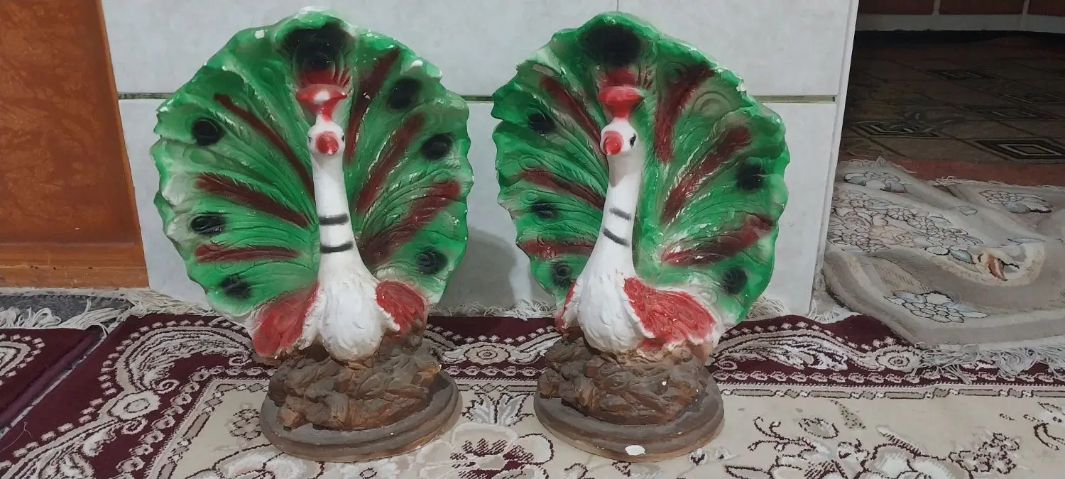 گلجای|مجسمه، تندیس، ماکت|لنجان, |دیوار