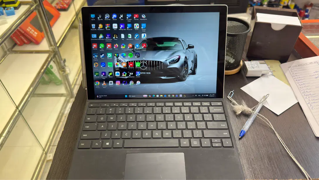 Surface 7 pro plus|رایانه همراه|شیراز, قدوسی غربی|دیوار