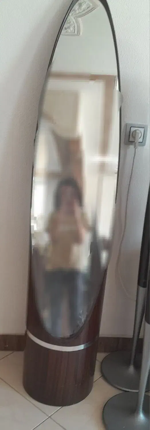 اینه|آینه|شاهین‌شهر, عطار|دیوار