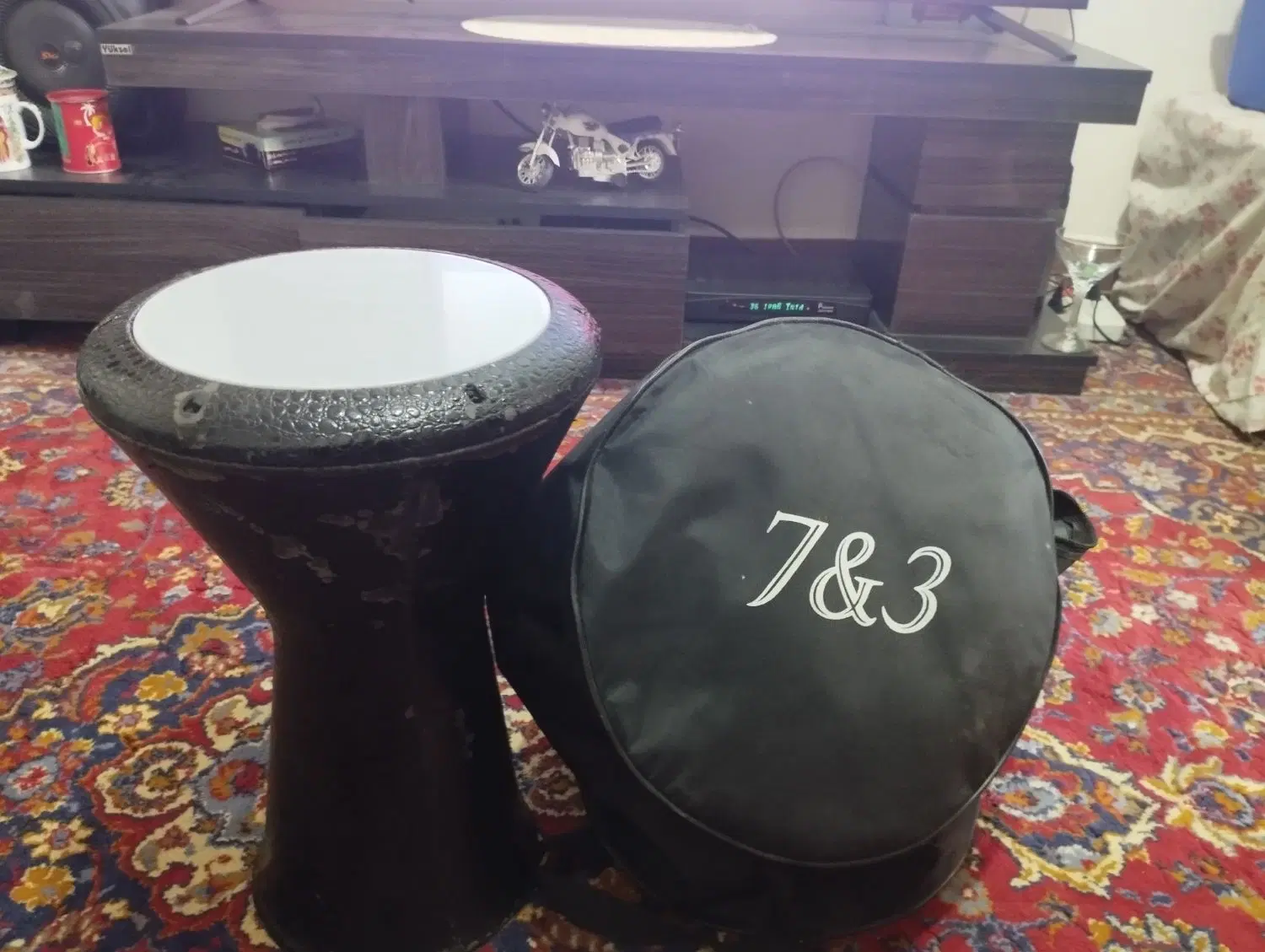 تمپو|درام و پرکاشن|فولادشهر, A3|دیوار