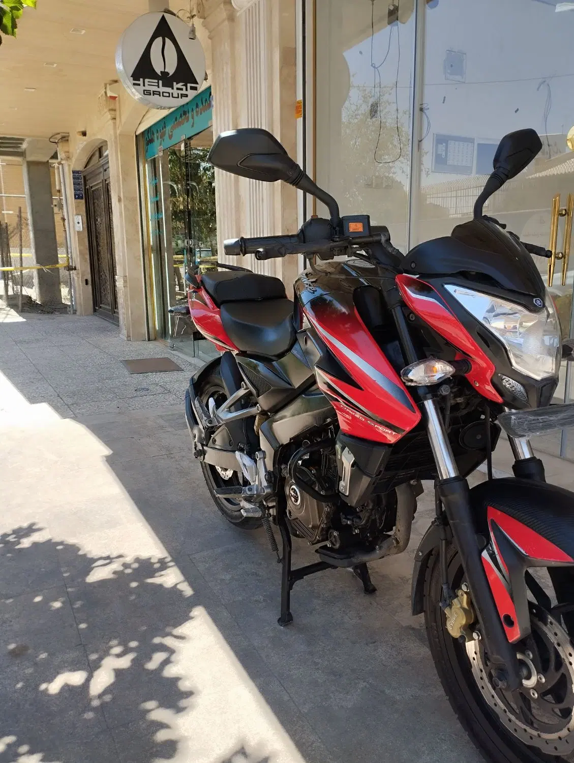 NS200 سکه|موتورسیکلت|قم, انسجام|دیوار