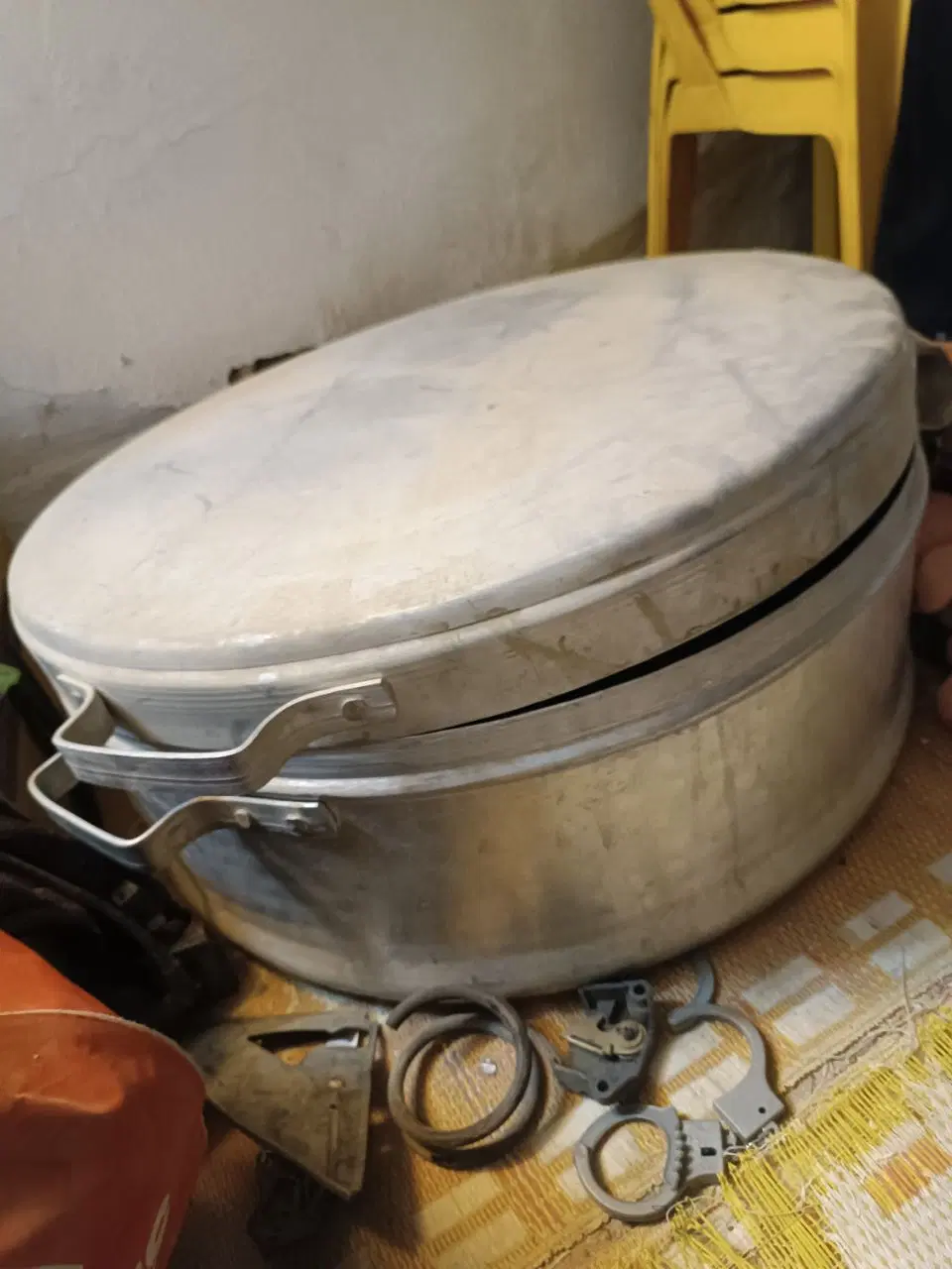 دیگ|ظروف پختوپز|زاهدان, |دیوار