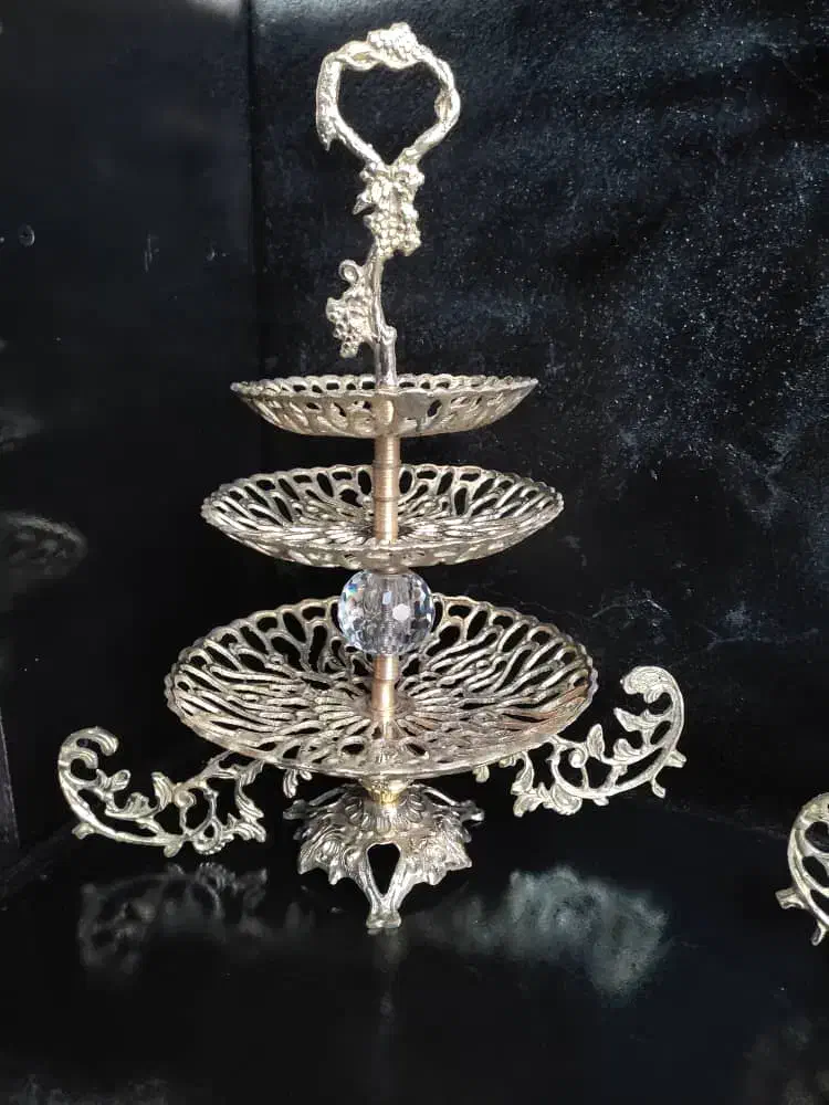 میوه خوری برنزی دسته دار میوه خوری برنز اصل خالص|ظروف سرو و پذیرایی|ارومیه, |دیوار