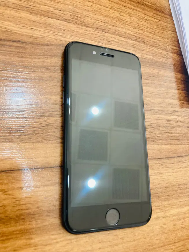 Iphone SE  2020|موبایل|مرودشت, بیست متری بیمارستان|دیوار