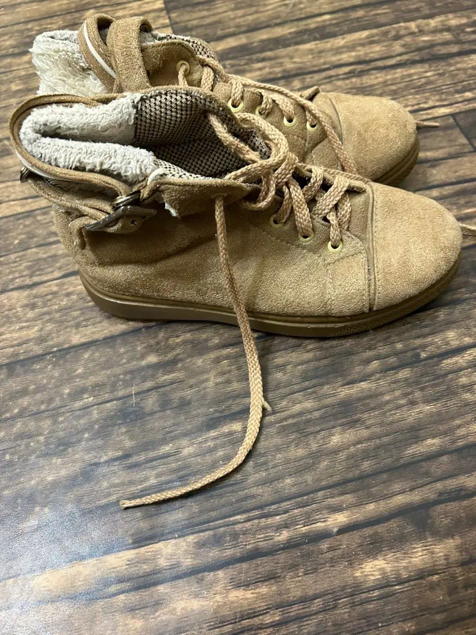 چکمه|کیف، کفش، کمربند|مشهد, شریف|دیوار