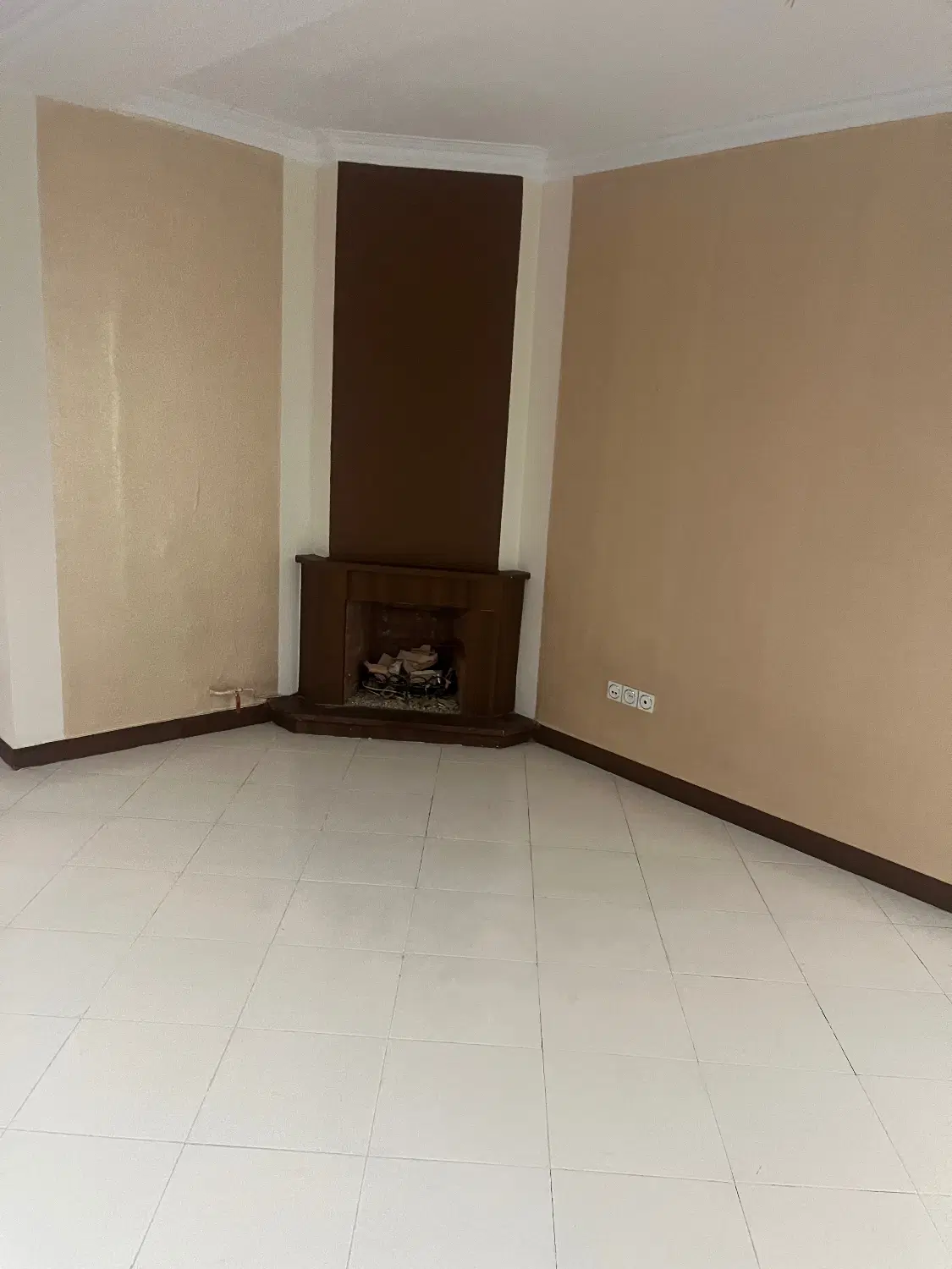 بک دستگاه آپارتمان به متراژ ۸۵ منر در دروس