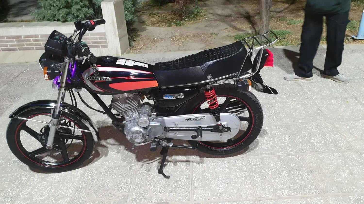 ۲۰۰ پرواز|موتورسیکلت|سمنان, |دیوار