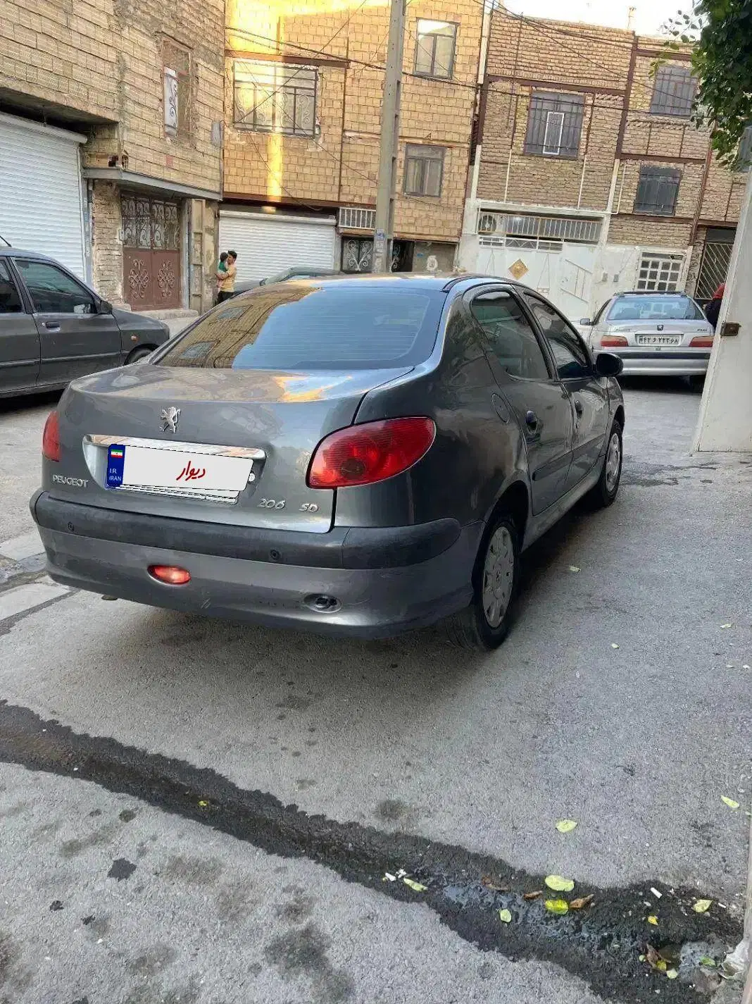 206sdV8|خودرو سواری و وانت|میانه, |دیوار