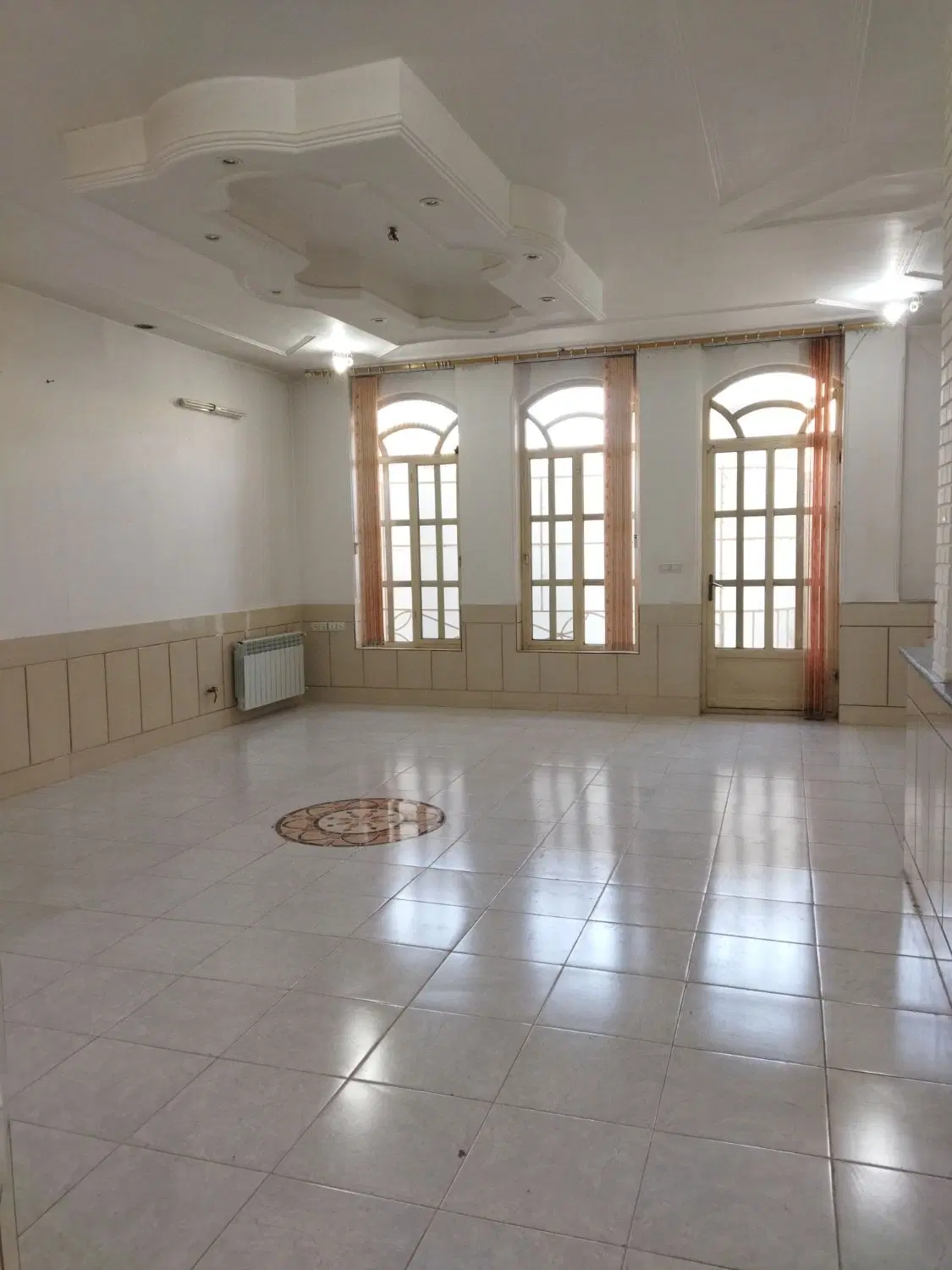 منزل همکف|اجارهٔ آپارتمان|شهرضا, |دیوار