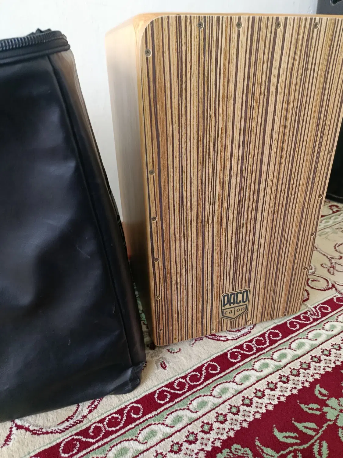 کاخن|درام و پرکاشن|قوچان, |دیوار