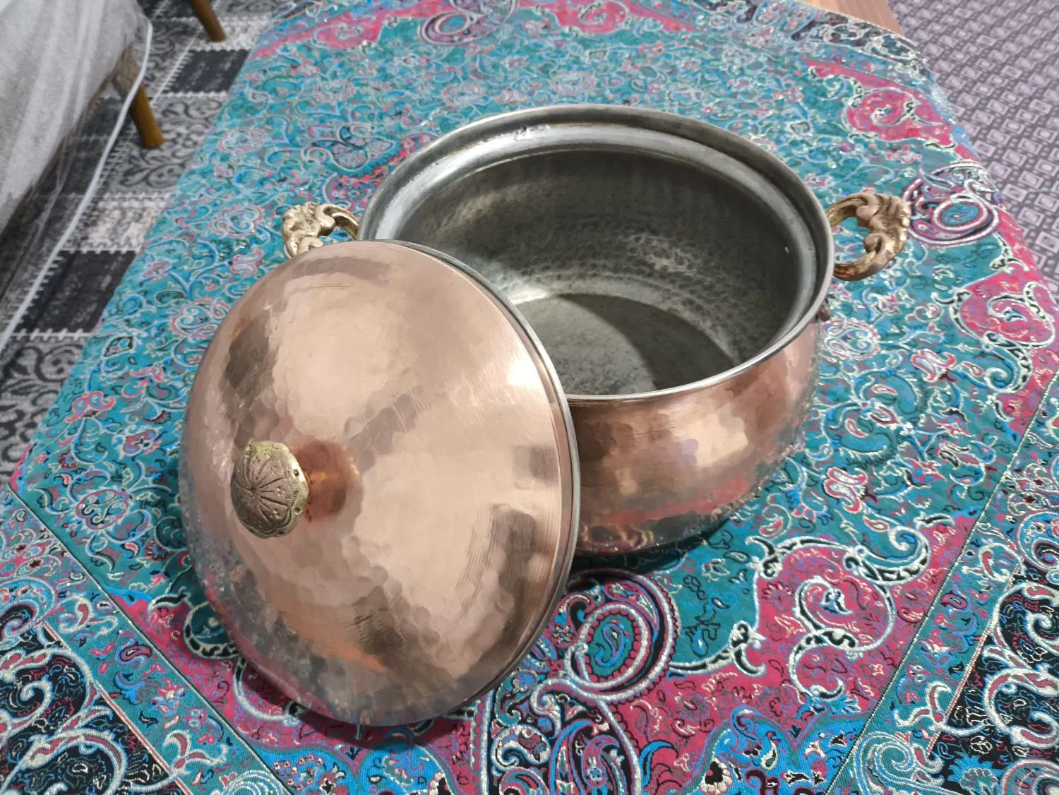 دیگ مسی|ظروف پختوپز|گنبد کاووس, |دیوار