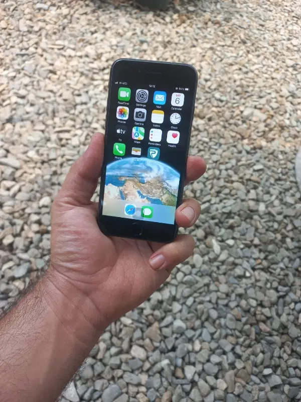iPhone 8 64g|موبایل|فردیس, شهرک شهید حسینی|دیوار