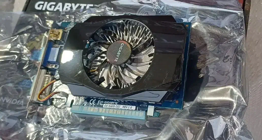 کارت گرافیک 2GB DDR3 GT430 GIGABYTE|قطعات و لوازم جانبی رایانه|شیراز, شهرک پرواز|دیوار