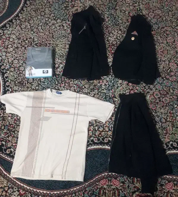 ۵لباس نو|لباس|کرمان, |دیوار