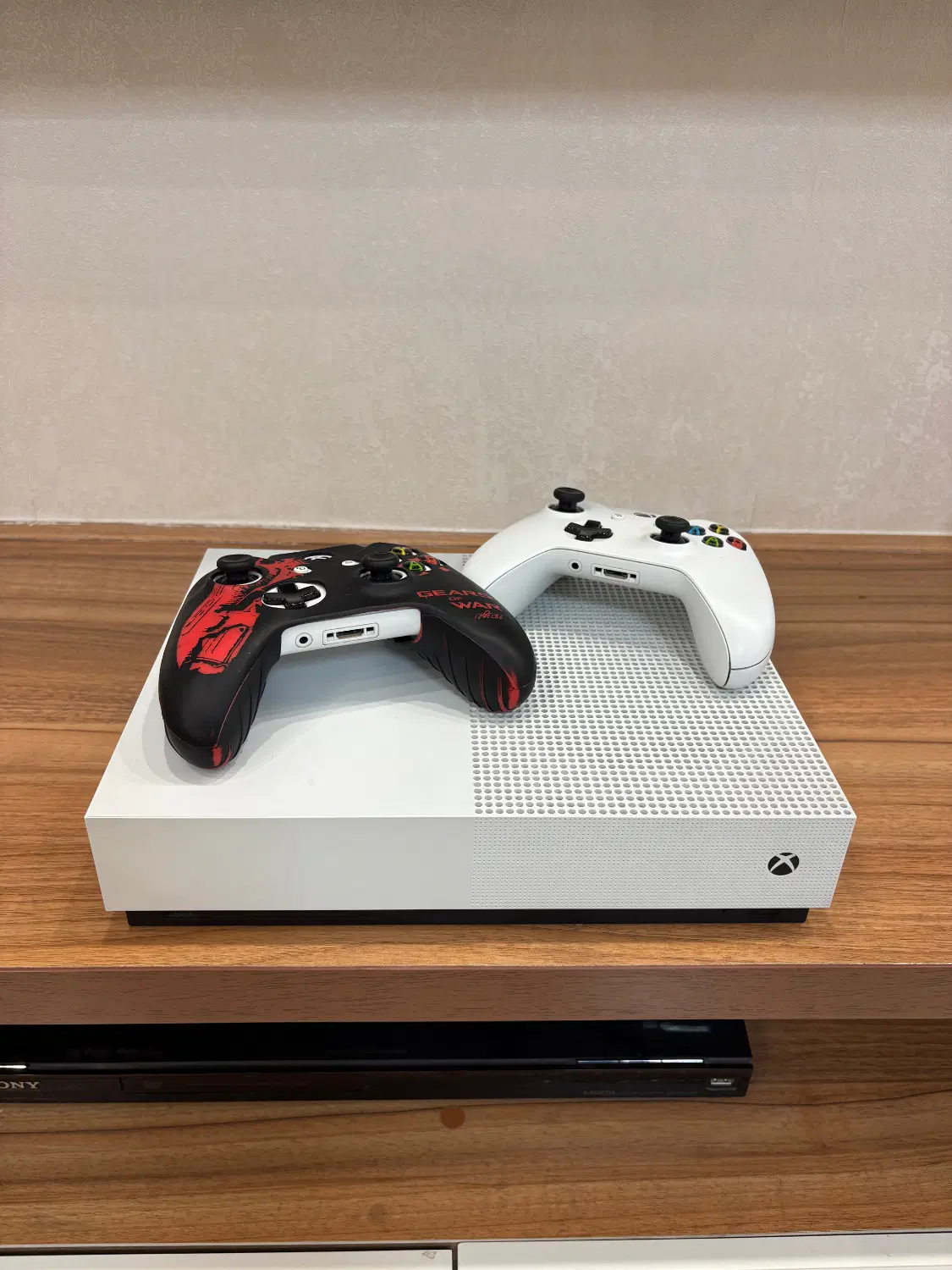 Xbox one s|کنسول، بازی ویدئویی و آنلاین|شیراز, بعثت|دیوار