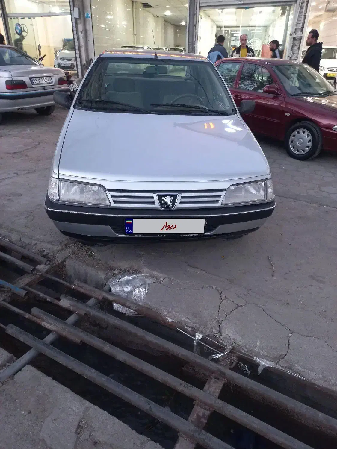 پژو۴۰۵مدل ۹۰|خودرو سواری و وانت|بروجرد, |دیوار