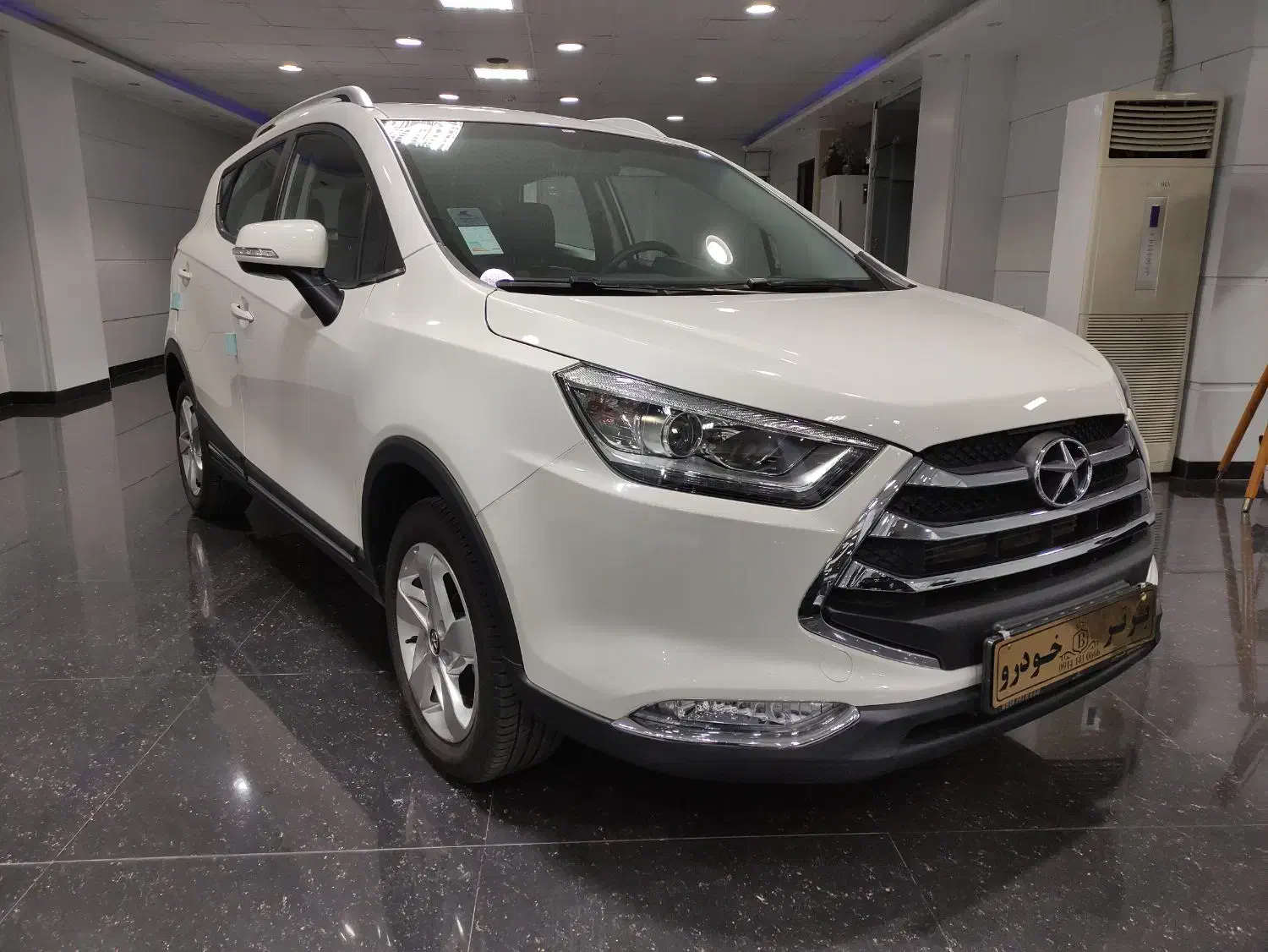 جک اس 3 1403|خودرو سواری و وانت|ارومیه, |دیوار