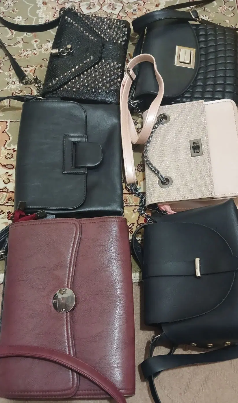 کیف|کیف، کفش، کمربند|سراب, |دیوار