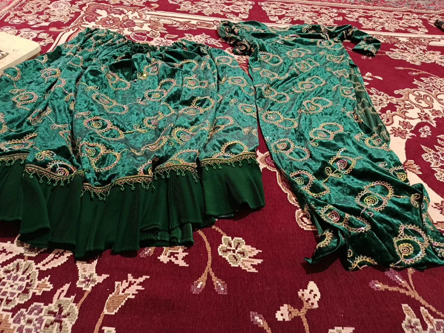 لباس محلی|لباس|سرفاریاب, |دیوار