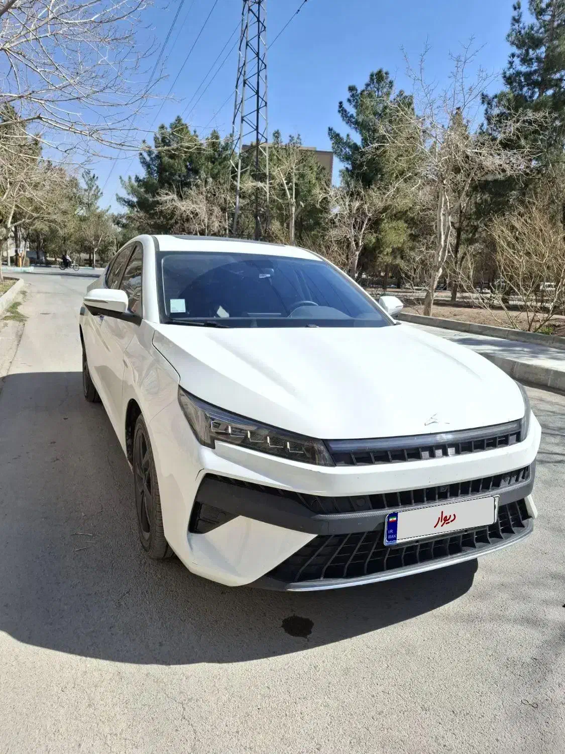 کی ام سی j7 مدل ۱۴۰۳|خودرو سواری و وانت|اصفهان, شهرک کوثر|دیوار