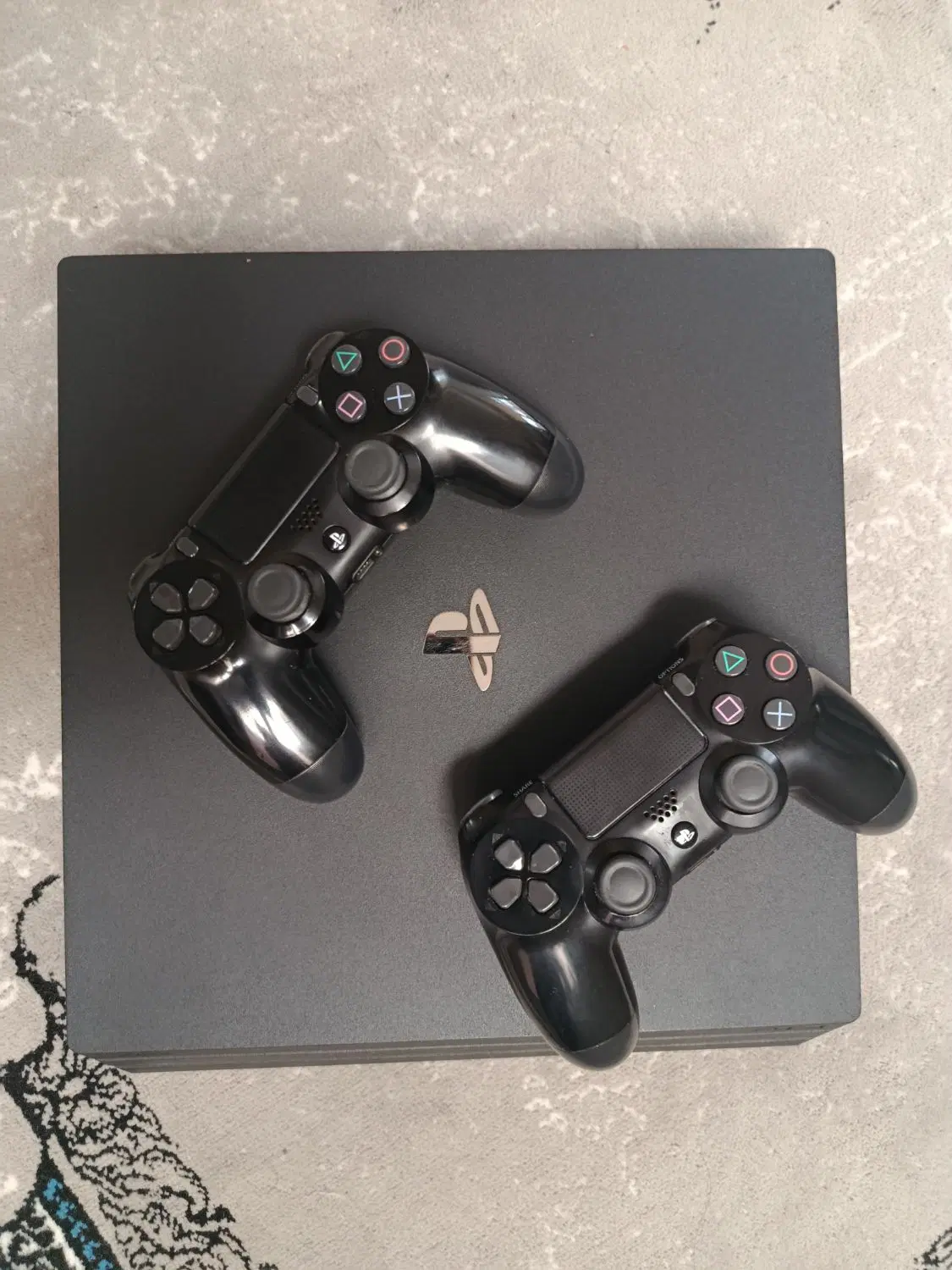 ps4 pro 1TRB|کنسول، بازی ویدئویی و آنلاین|شیراز, شهرک رضوان|دیوار