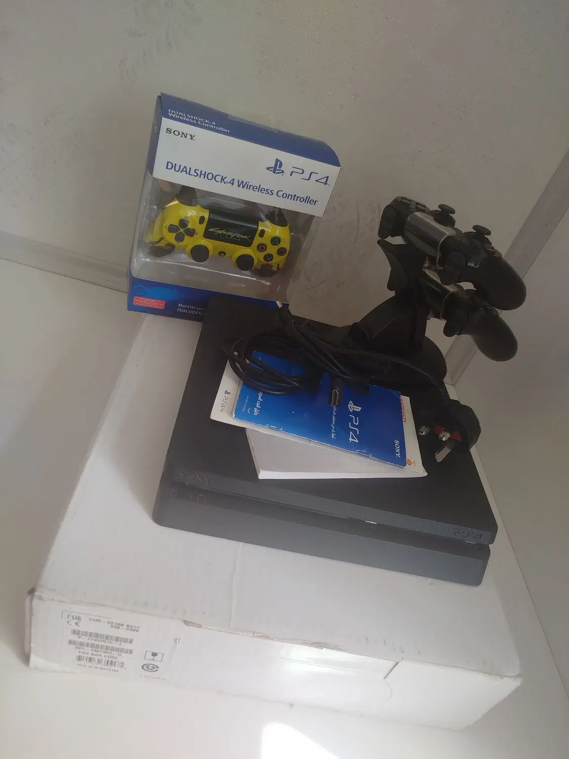 ps4 slim|کنسول، بازی ویدئویی و آنلاین|شیراز, مبعث|دیوار