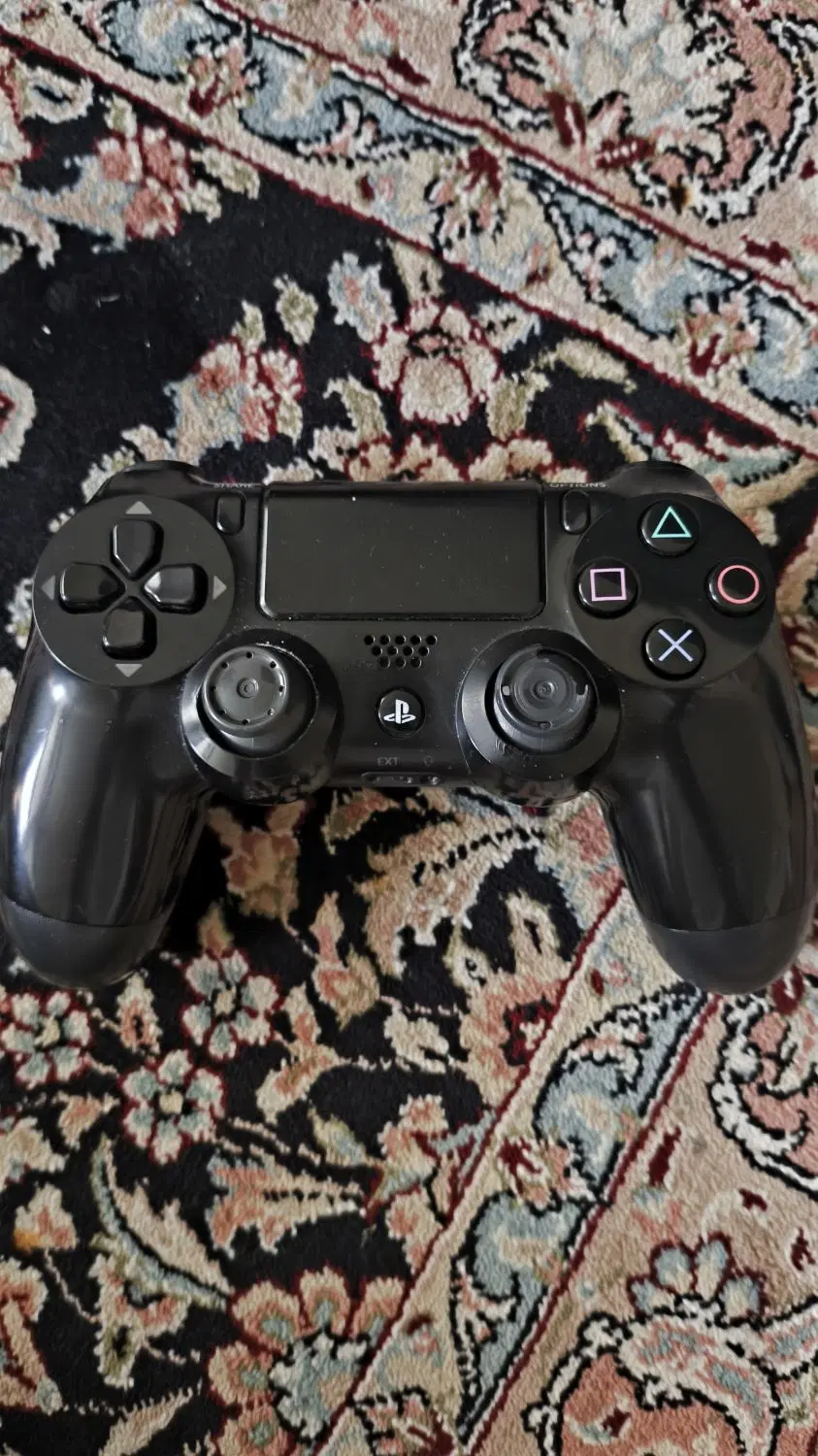 دسته ps4|کنسول، بازی ویدئویی و آنلاین|اصفهان, رکن الدوله شرقی|دیوار