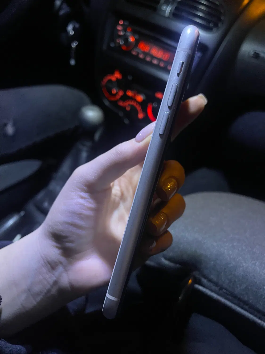 Iphone 11|موبایل|تهران, درختی|دیوار