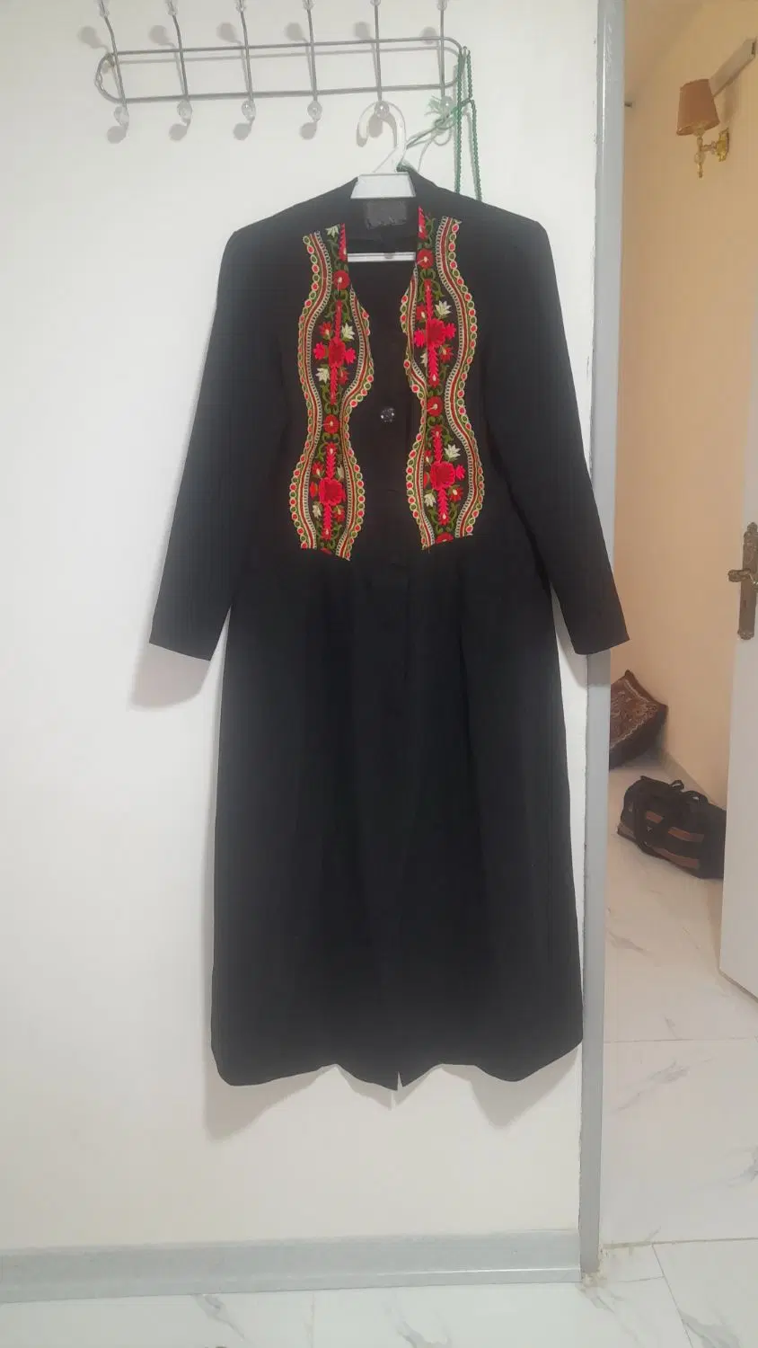 مانتو|لباس|نیشابور, حسین آباد جدید|دیوار
