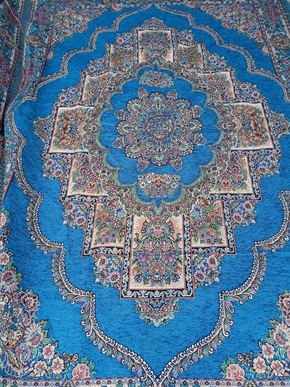 روفرشی|روفرشی|تربتحیدریه, فرمانداری|دیوار