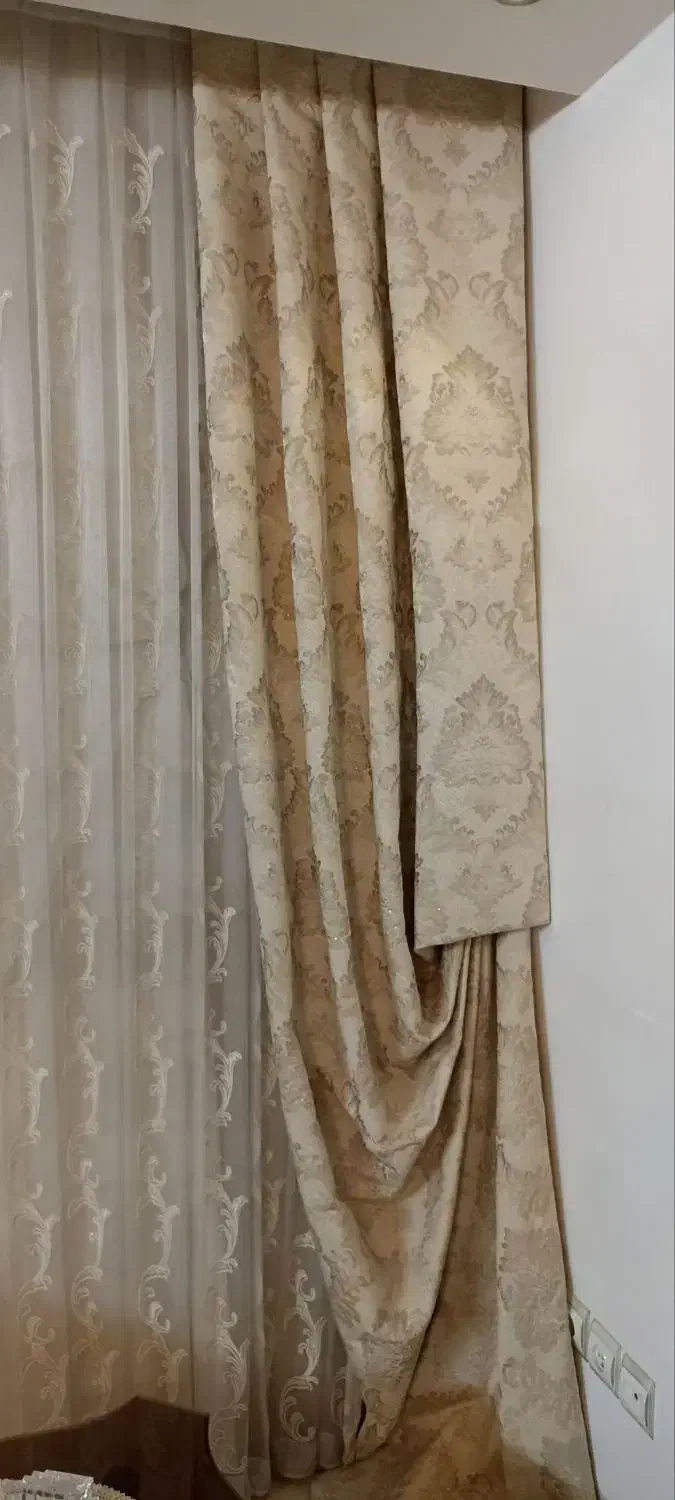 دکور.پرده|پرده، رانر، رومیزی|قم, قلعه عموحسین|دیوار