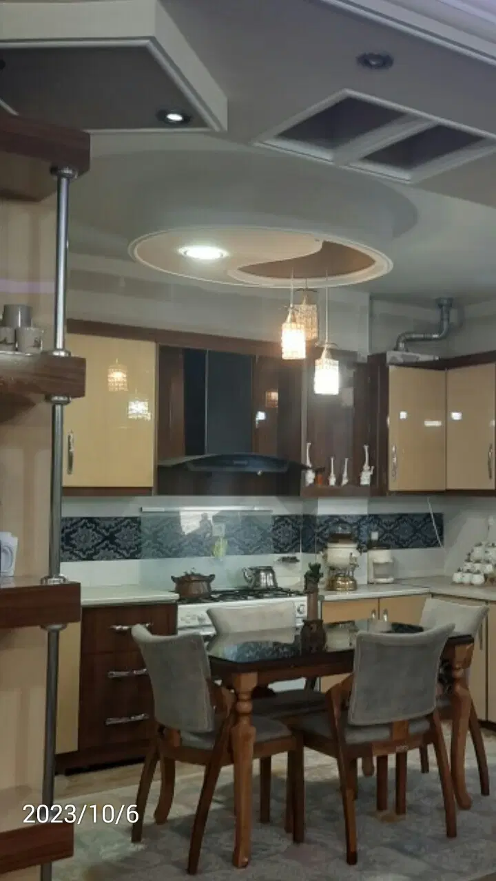 هود بیمکث|هود|نیشابور, شریعتی|دیوار