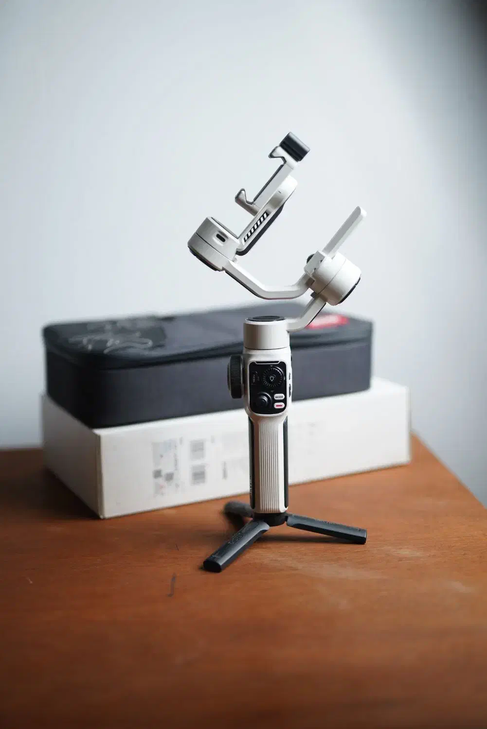 Zhiyun smooth 5S|دوربین عکاسی و فیلمبرداری|مشهد, الهیه|دیوار