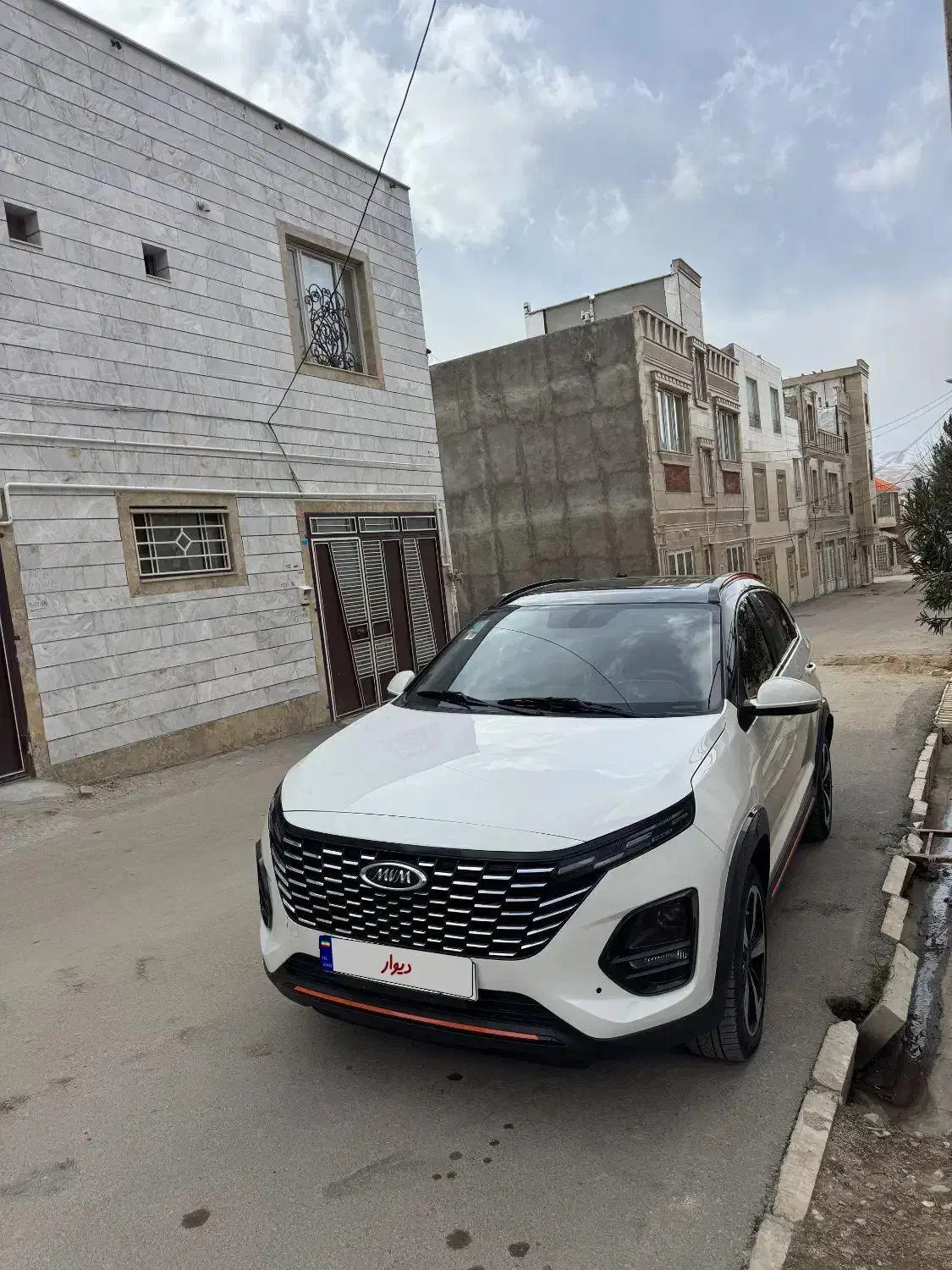 Mwm|خودرو سواری و وانت|بروجرد, |دیوار