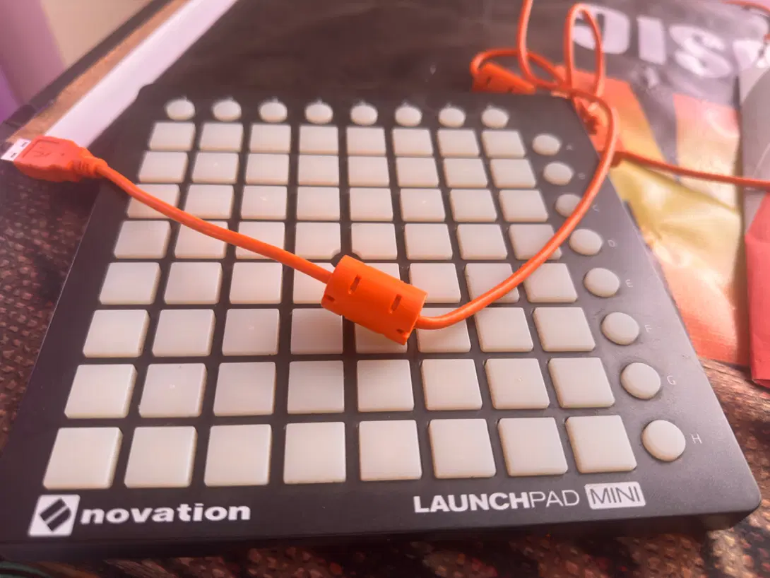 Novation Launchpad Mini MK3|پیانو، کیبورد، آکاردئون|تهران, زنجان جنوبی|دیوار