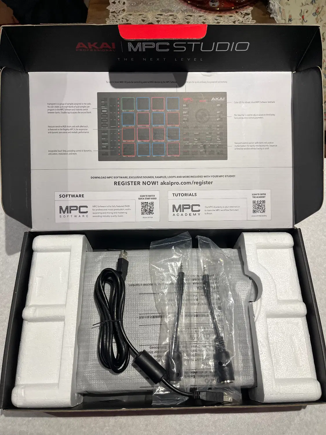 Akai mpc studio 2|آلات موسیقی|تهران, پاسداران|دیوار