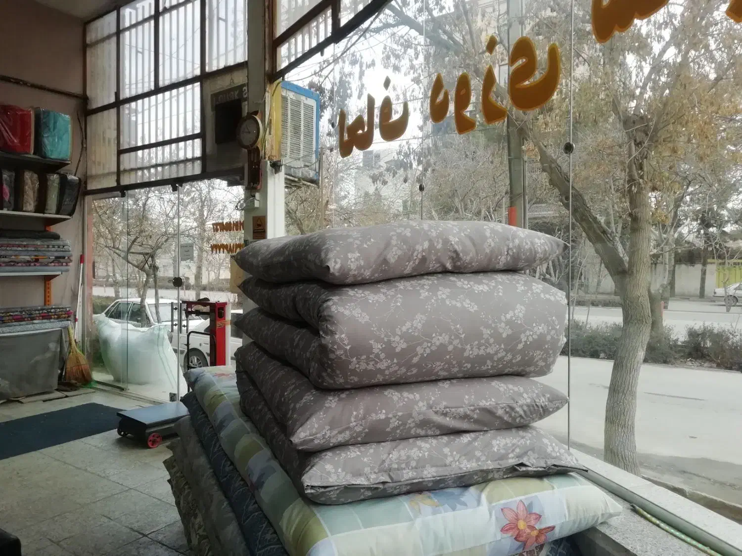 لحافدوزی|رختخواب، بالش، پتو|بجنورد, |دیوار