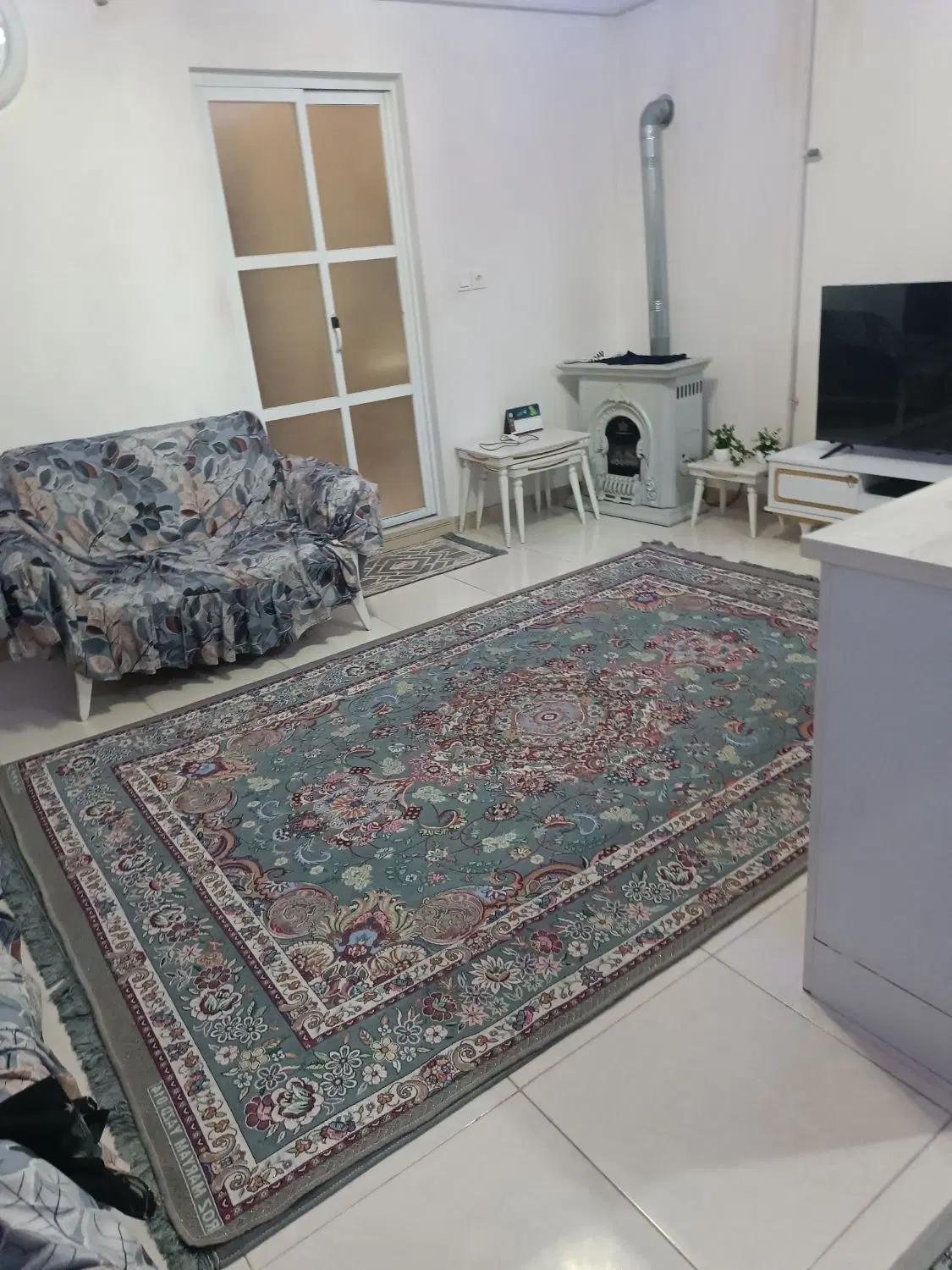 رهن سویت|اجارهٔ خانه و ویلا|رشت, پاره بیجار|دیوار